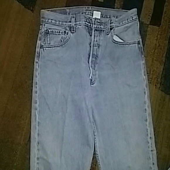 501 Levi's button up raggy look style - Picture 4 of 5